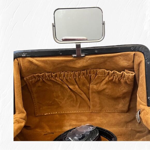 Patricia Nash Italian Python Crossbody/Clutch wth Smoke Chain and Leather Strap - Picture 4 of 8